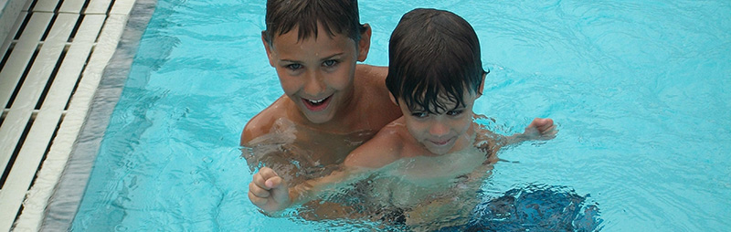 kids-swimming